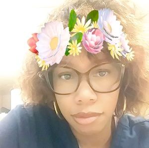 Meet your Posher, Charisma